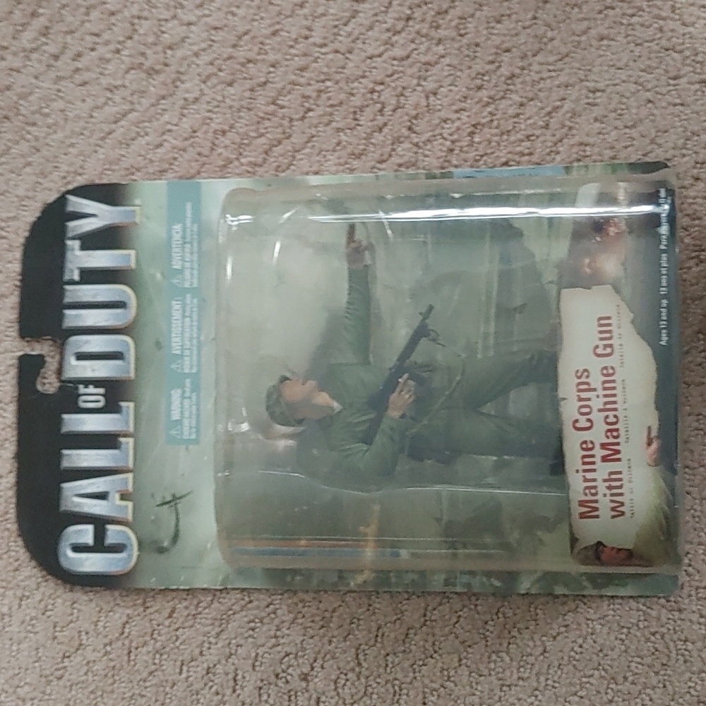 NIB McFarlane Toys Call of Duty MARINE CORPS w/MACHINE GUN Battle of Okinawa